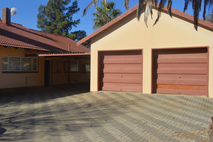 3 Bedroom Property for Sale in La Hoff North West